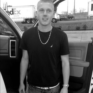 Meet your Posher, Robert